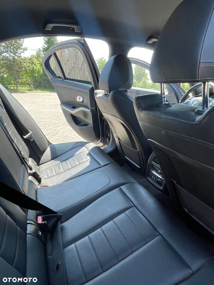 BMW Seria 3 330e Advantage - 20