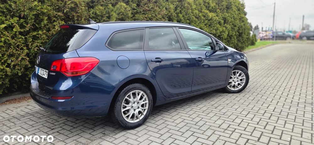 Opel Astra 1.6 Turbo 150 Jahre - 15