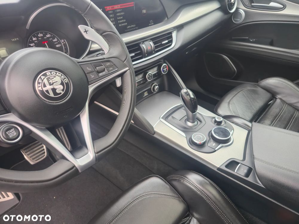 Alfa Romeo Stelvio 2.0 Turbo TI Q4 - 18