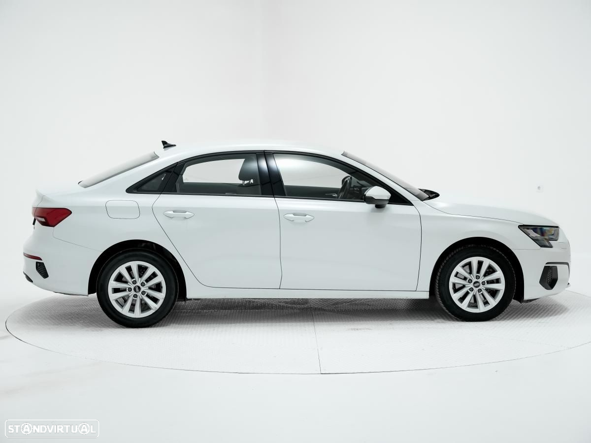 Audi A3 Limousine 30 TDI - 2