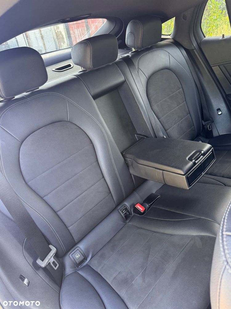 Mercedes-Benz GLC - 24