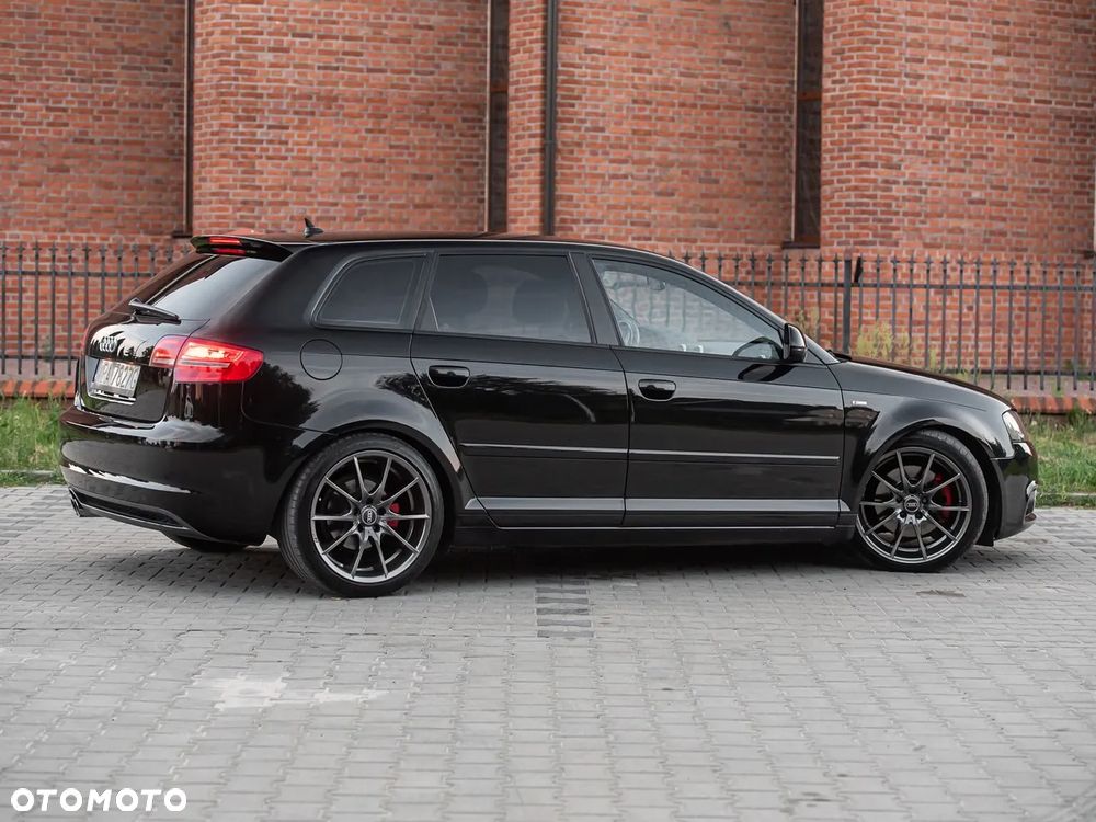 Audi A3 Sportback 2.0 TFSI (DSG) S tronic S line Sportpaket plus - 4