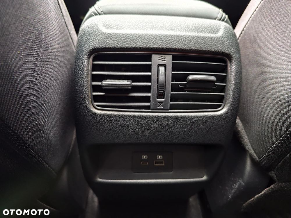 Nissan Qashqai 1.3 DIG-T MHEV N-Connecta Xtronic - 18