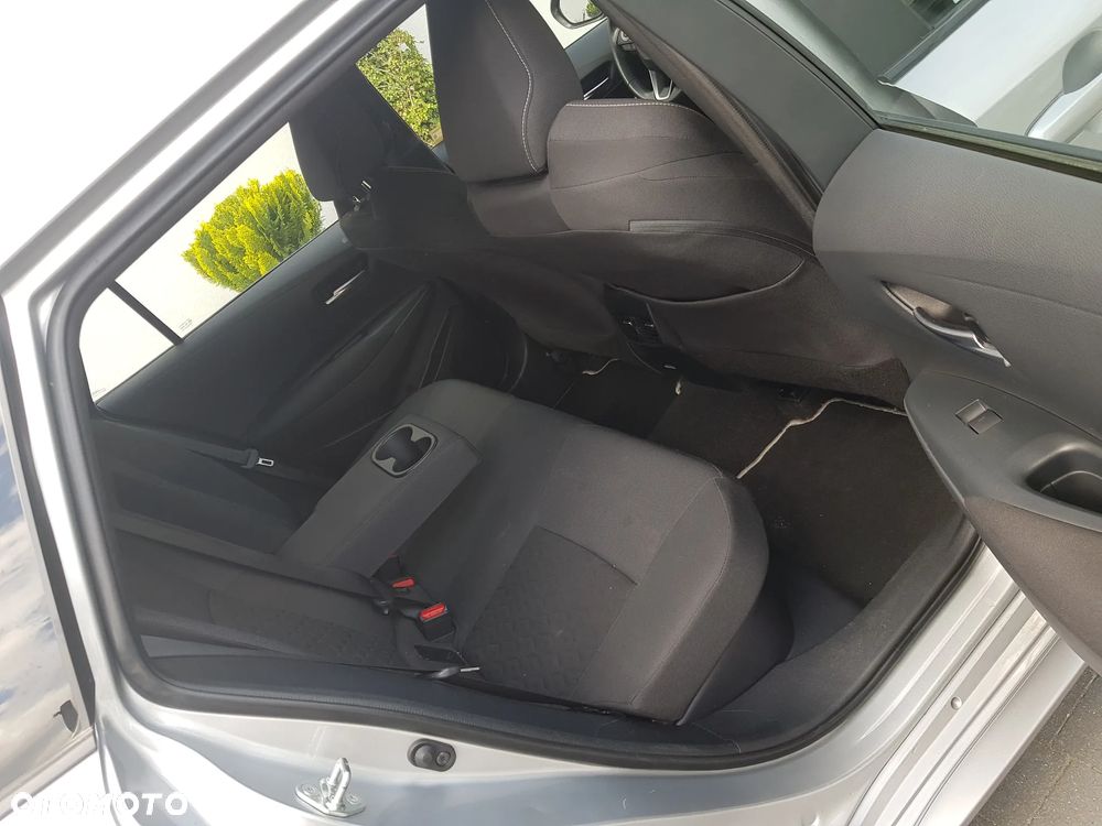 Toyota Corolla 1.8 Hybrid Comfort - 13