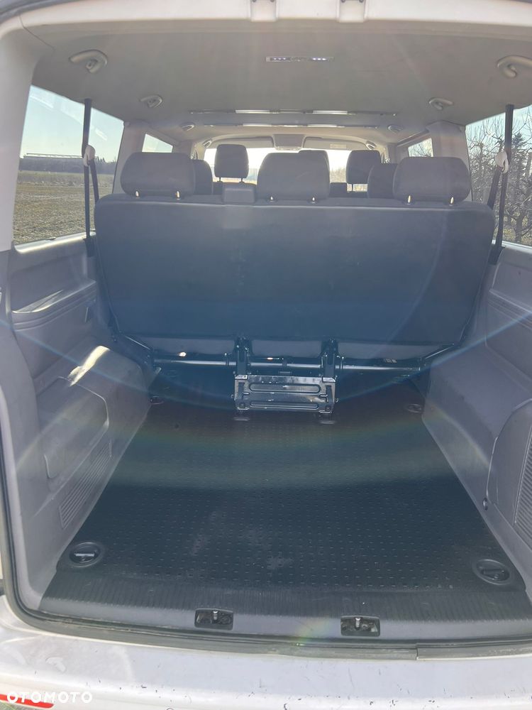 Volkswagen Caravelle 2.0 TDI L2 Comfortline DSG - 12