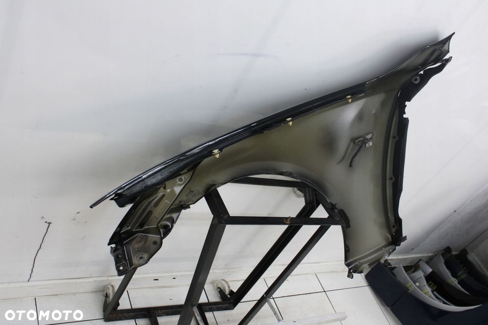 lexus is ii 2 220 05r- błotnik prawy przód przedni 212 - 14