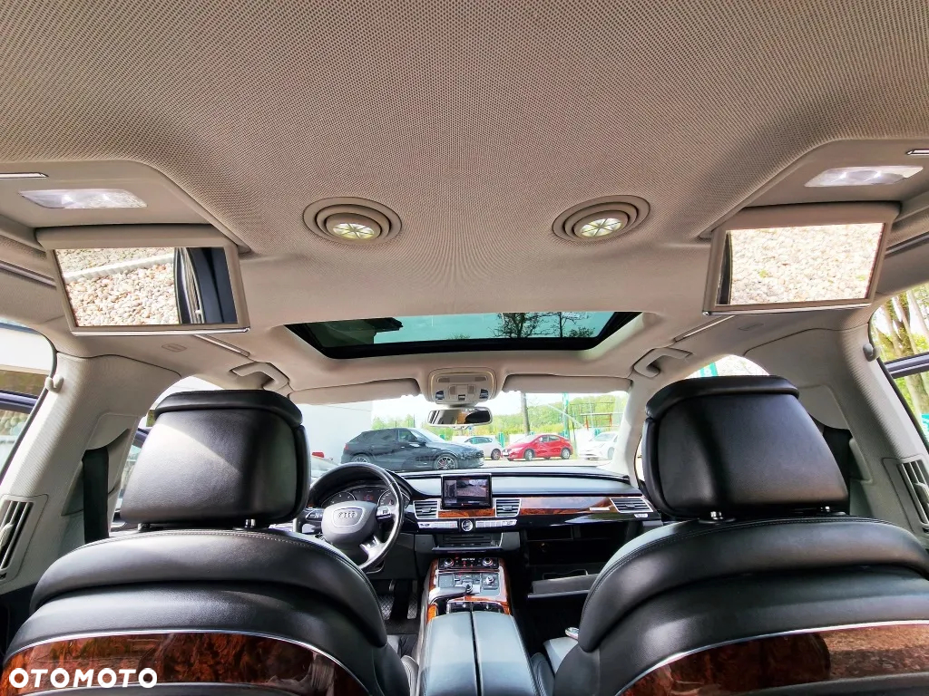 Audi A8 - 30