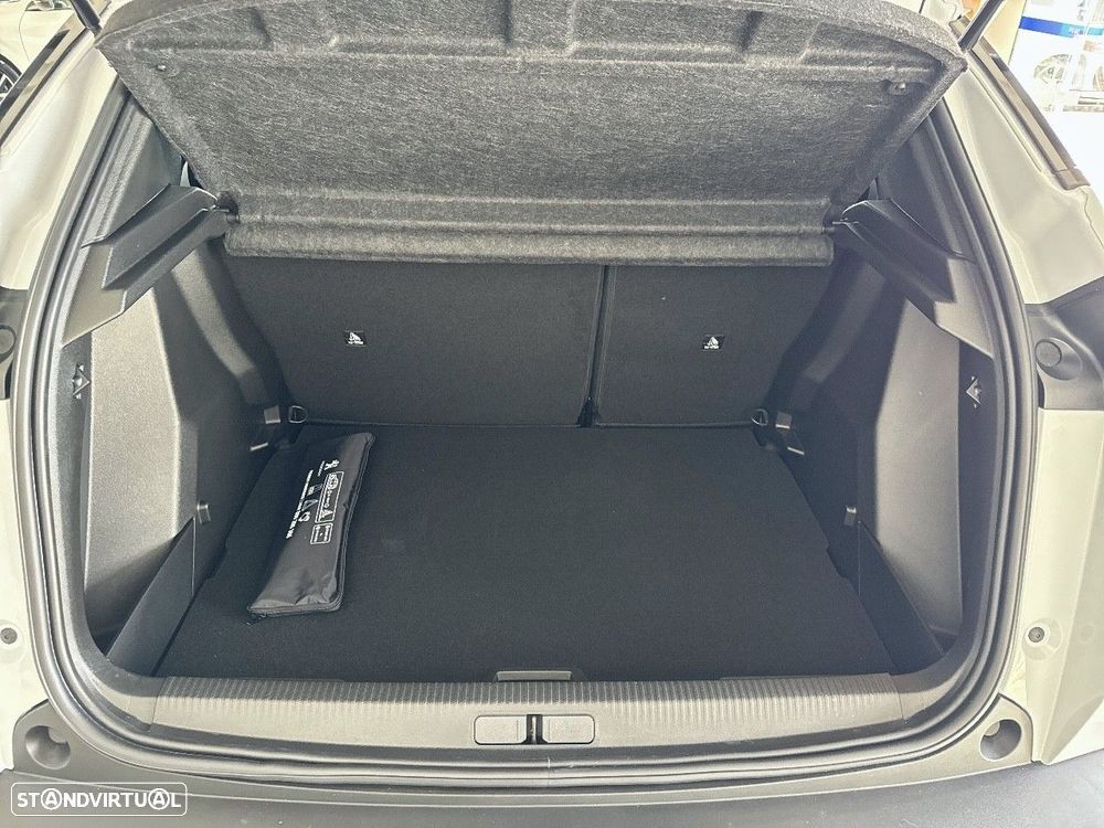 Peugeot 2008 1.2 PureTech Allure - 5