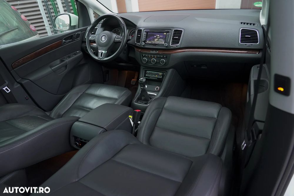 Volkswagen Sharan 2.0 TDI 4MOTION BlueMotion Technology Match - 14