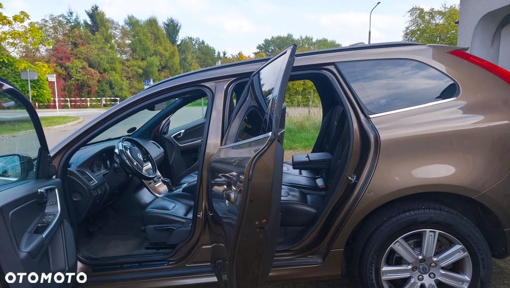 Volvo XC 60 D4 Drive-E R-Design Momentum - 20