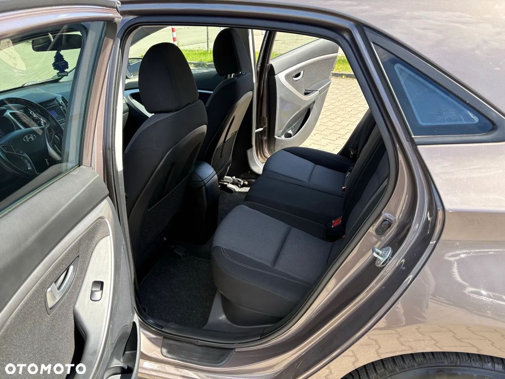 Hyundai i30 1.6 CRDi Comfort - 14