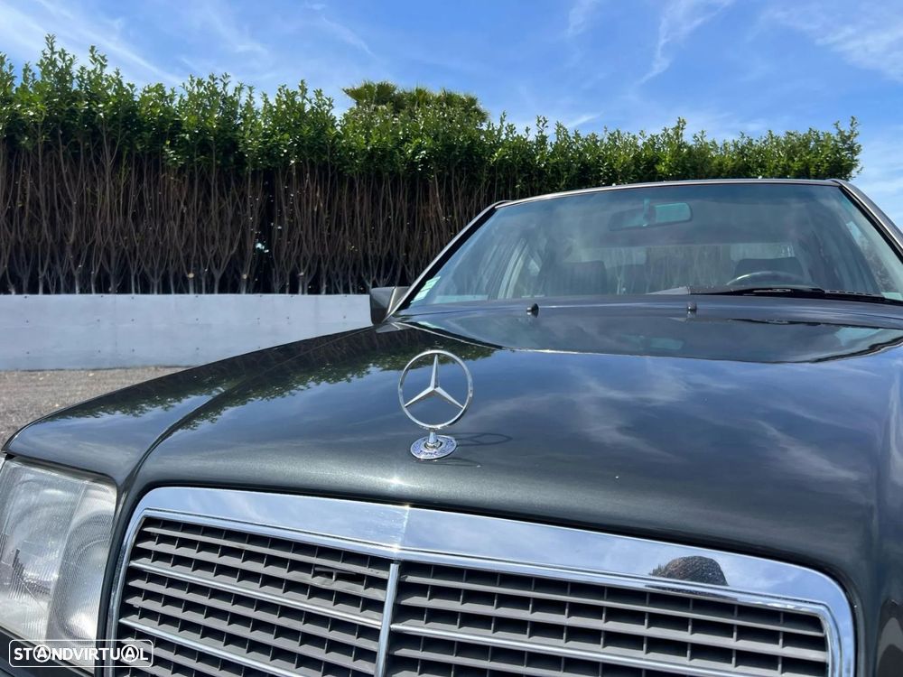 Mercedes-Benz E 280 Classic - 21