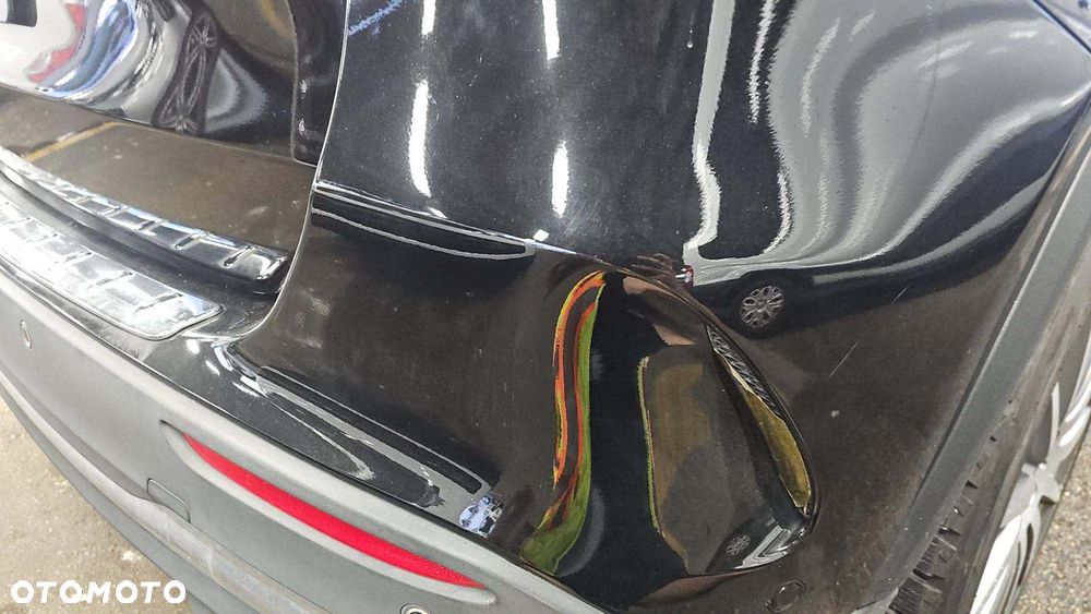 Mercedes-Benz GLA - 12