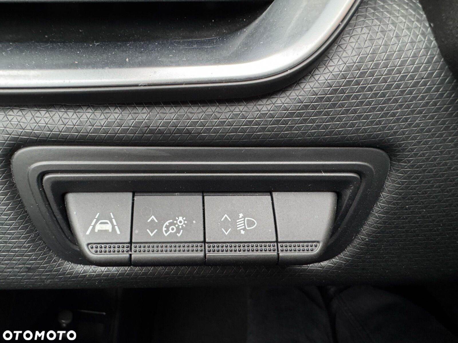 Renault Clio 1.0 TCe Equilibre - 17
