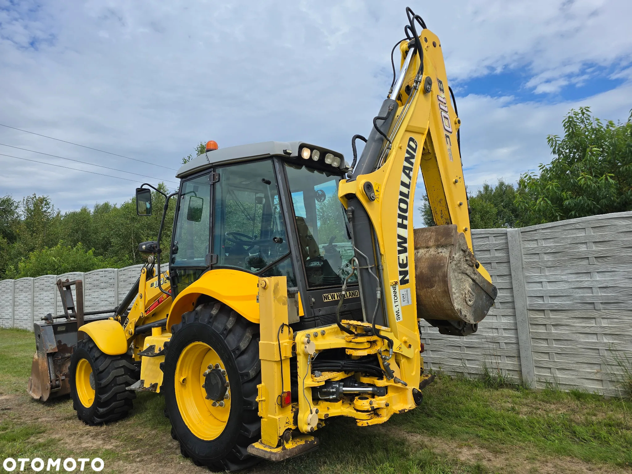 New Holland - 10