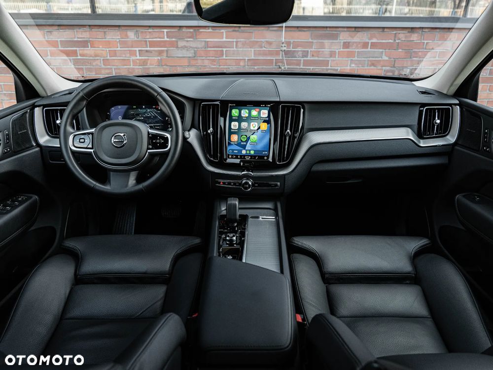 Volvo XC 60 B5 B AWD Plus Dark - 6