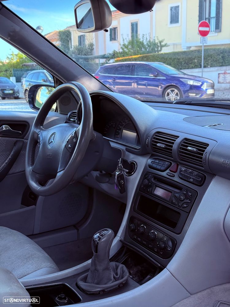 Mercedes-Benz C 220 CDi Avantgarde - 13