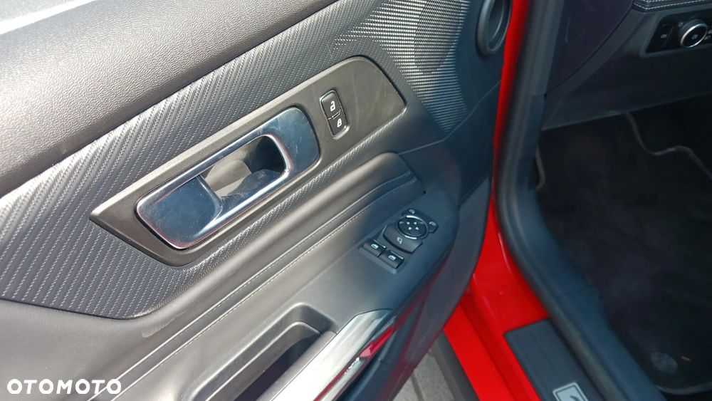 Ford Mustang 5.0 V8 GT - 11