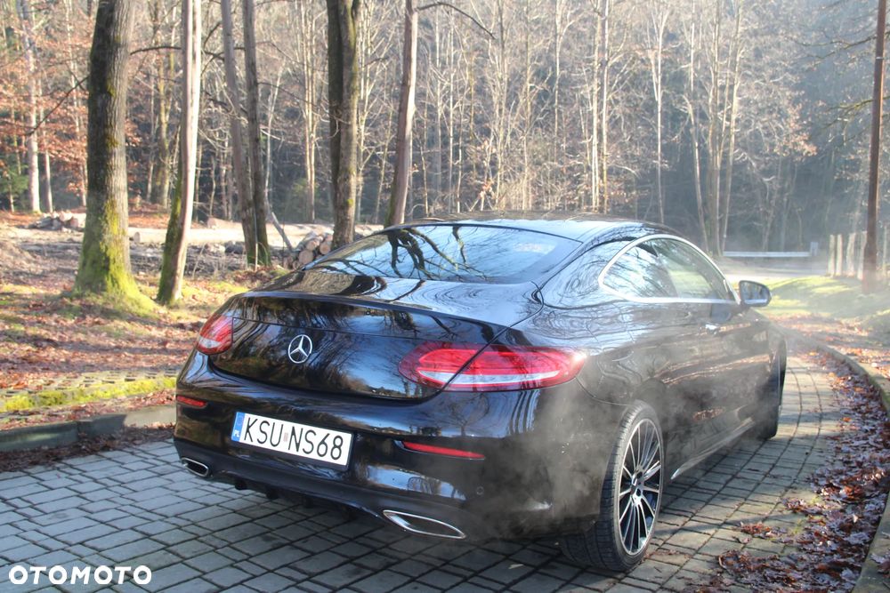 Mercedes-Benz Klasa C 300 7G-TRONIC AMG Line - 9