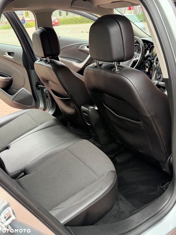 Opel Astra 1.6 Enjoy - 16