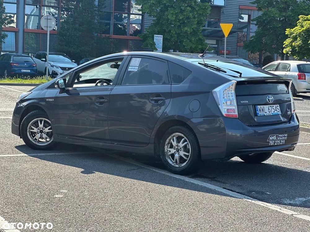 Toyota Prius 1.5 VVT-i Prestige - 5