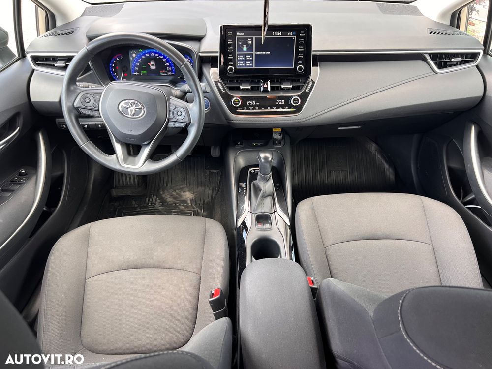 Toyota Corolla - 11
