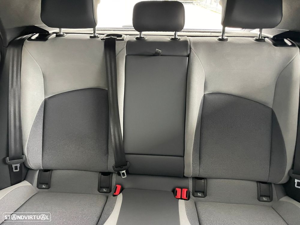 VW ID.3 Pro Performance Business - 10