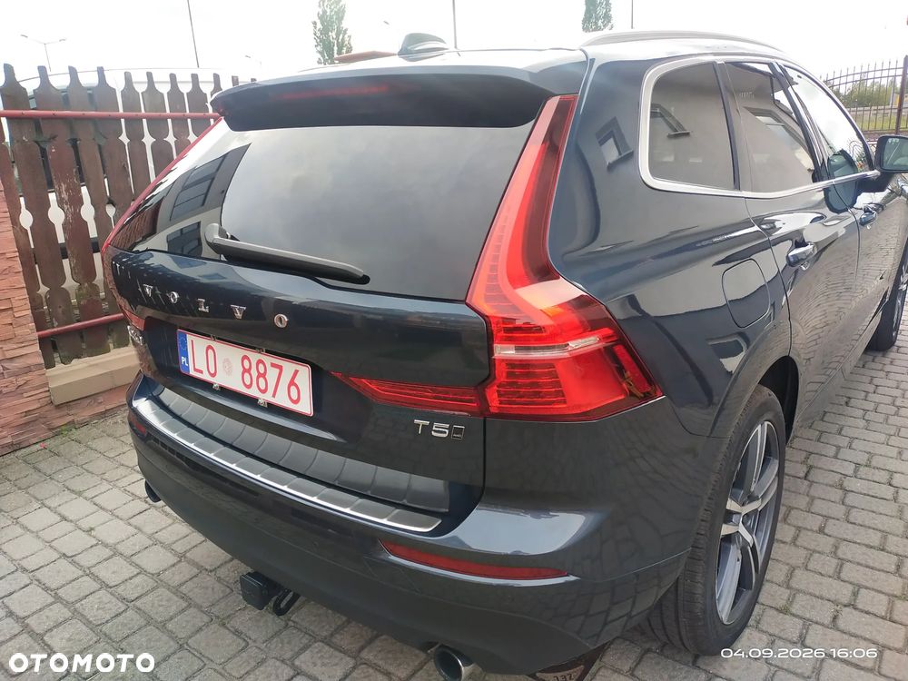 Volvo XC 60 T5 AWD Momentum - 5