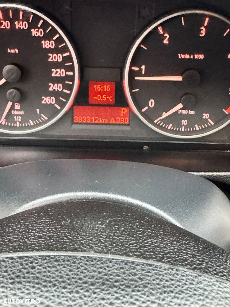 BMW Seria 3 - 15