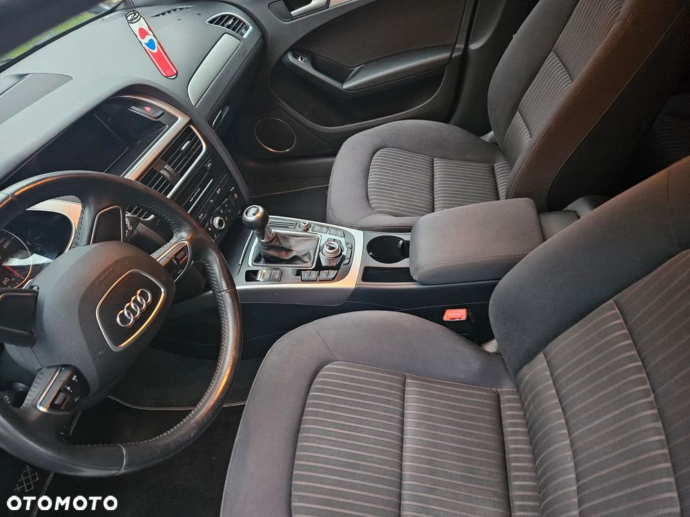 Audi A4 Avant - 16