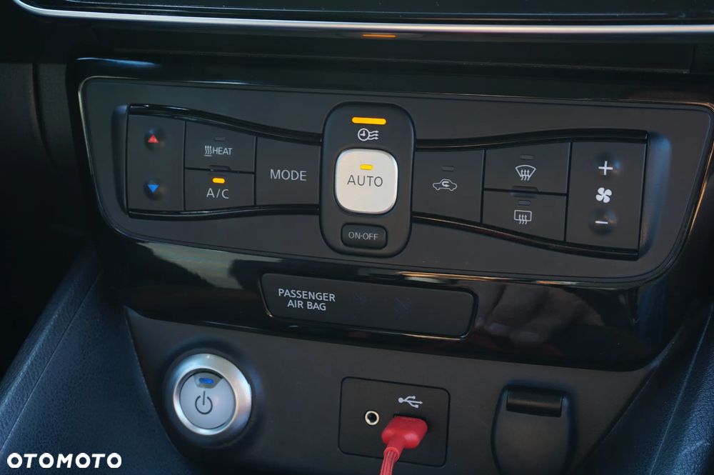 Nissan Leaf 40kWh Acenta - 24