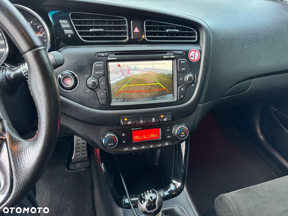 Kia Ceed 1.6 T-GDI GT-Challenge - 11