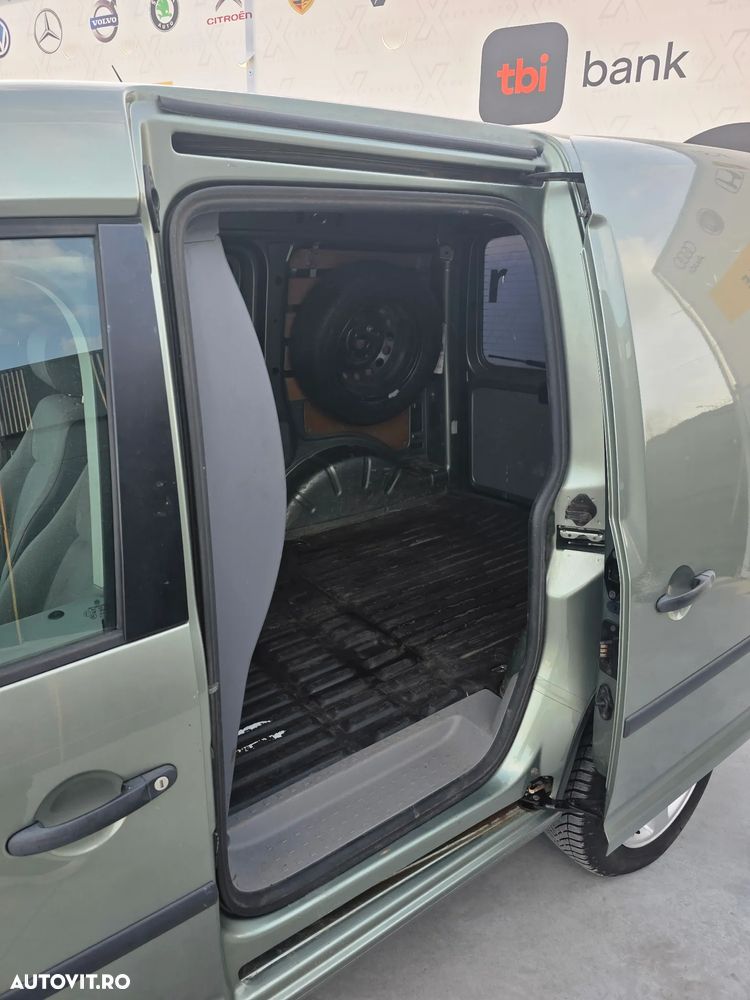 Volkswagen Caddy - 10