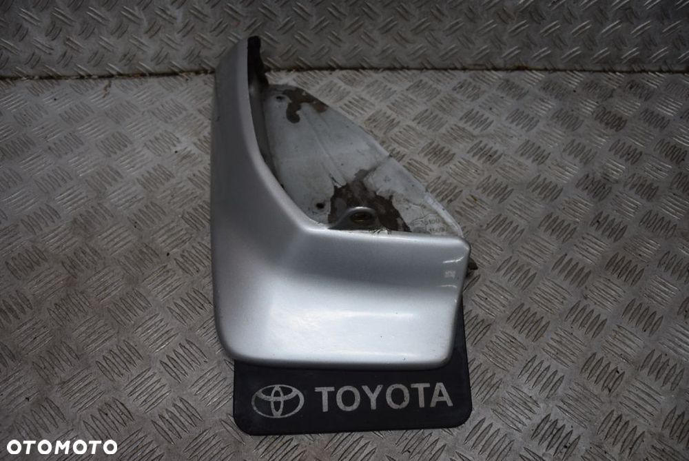 TOYOTA 4 RUNNER CHLAPACZ LEWY TYŁ - 1