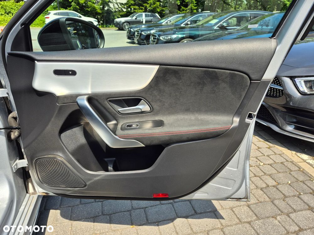 Mercedes-Benz Klasa A 200 AMG Line 7G-DCT - 23