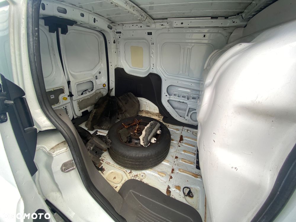 Ford Transit Connect - 11