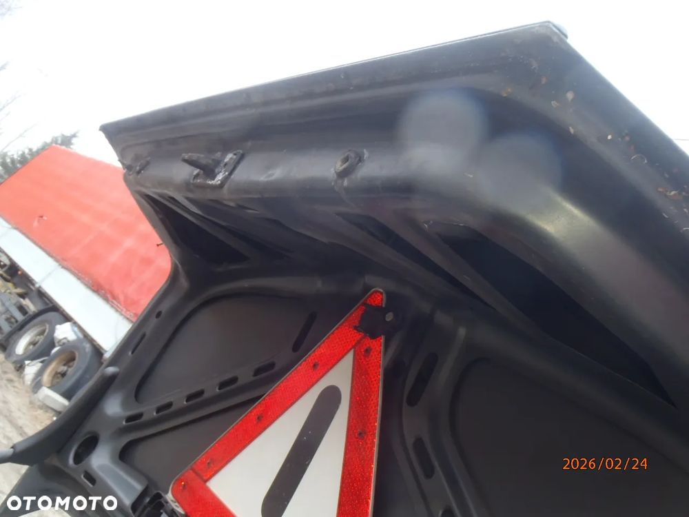 błotnik drzwi klapa tył mercedes w 124 w124  b ładne jak na ten rok 1988 duzo do nich - 30