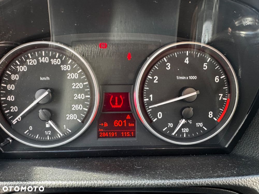 BMW Seria 3 325i - 11
