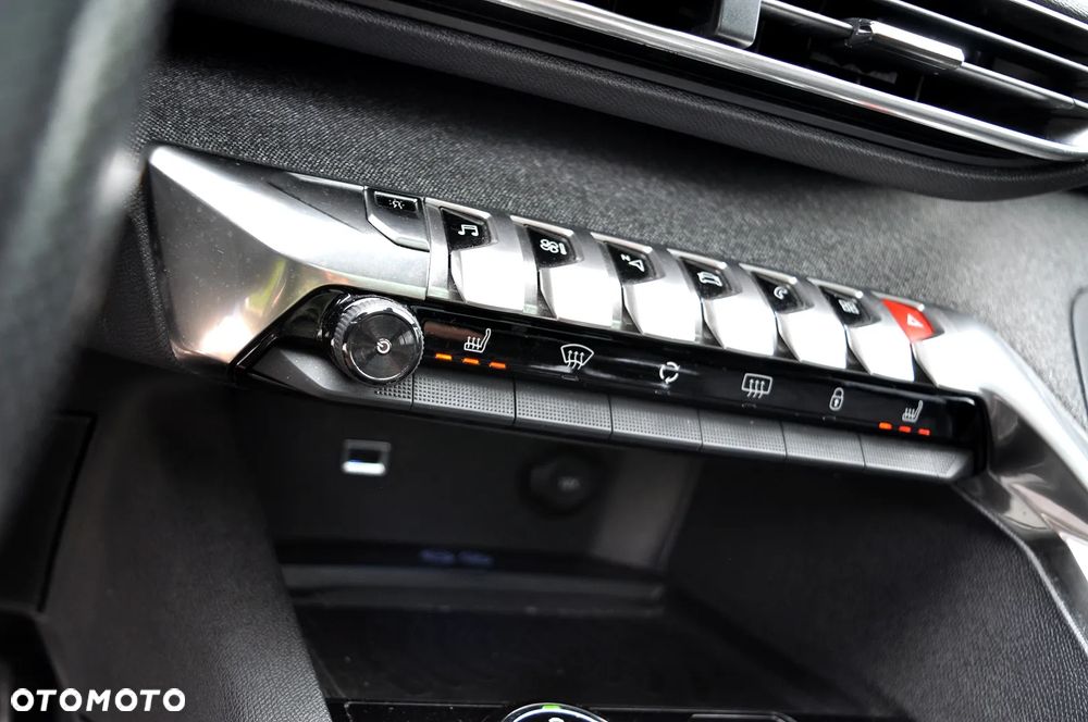 Peugeot 3008 2.0 BlueHDi Active S&S - 20