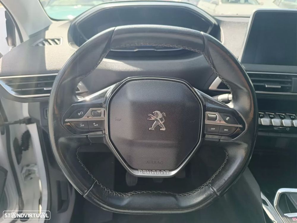 Peugeot 5008 1.2 PureTech Active Pack - 27