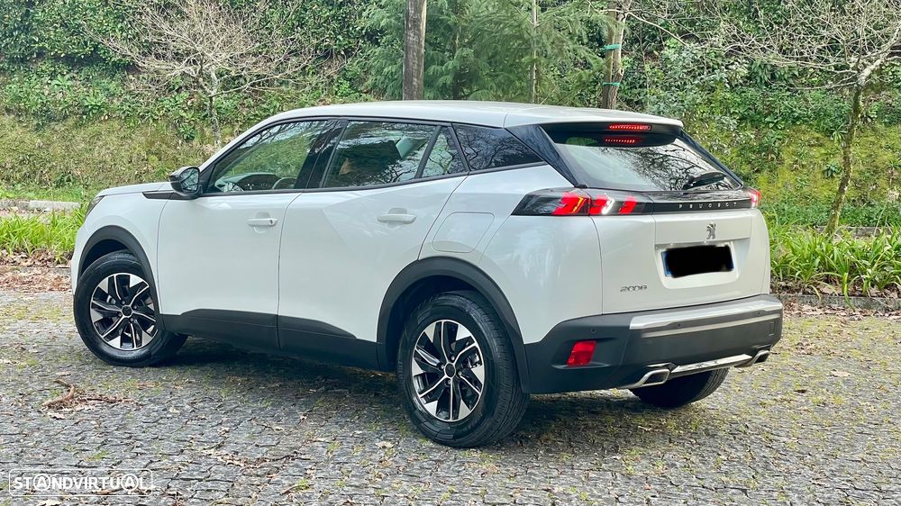 Peugeot 2008 1.2 PureTech Allure Pack EAT8 - 3