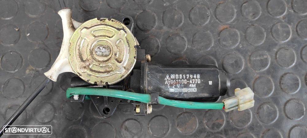 ELEVADOR DE VIDRO FRONTAL DIREITO MITSUBISHI ECLIPSE I 1993 -MB517948 - 2