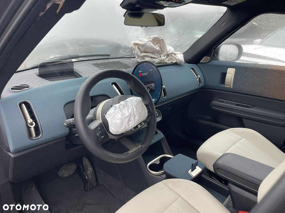 MINI Countryman C mHEV Linia Favoured - 6