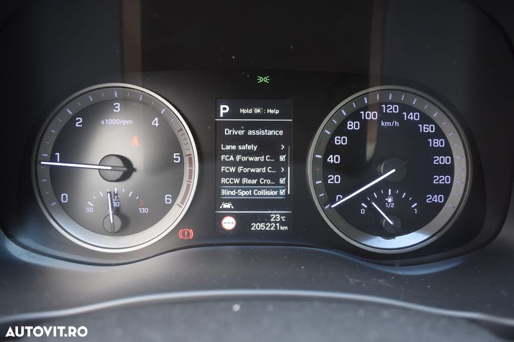Hyundai Tucson blue 1.6 CRDi 2WD DCT Premium - 27
