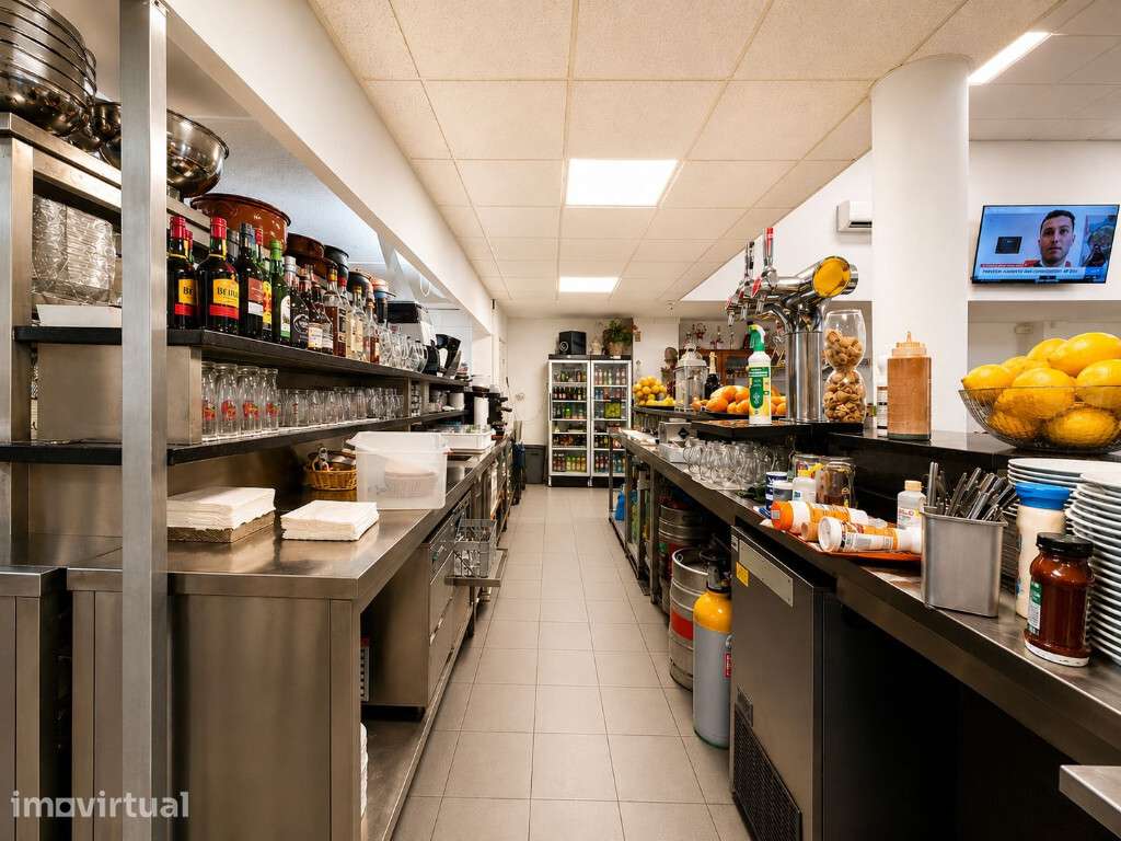 Trespasse de restaurante em zona da Baixa de Coimbra - Grande imagem: 5/11