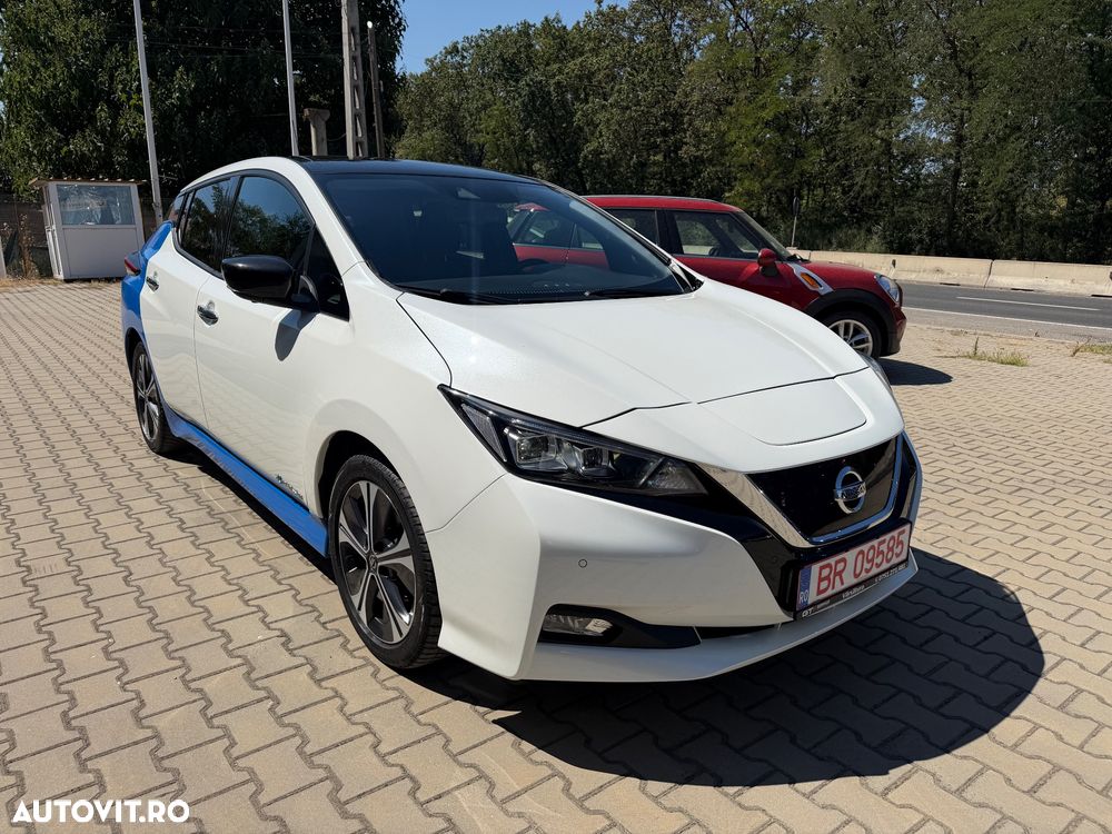 Nissan LEAF - 2