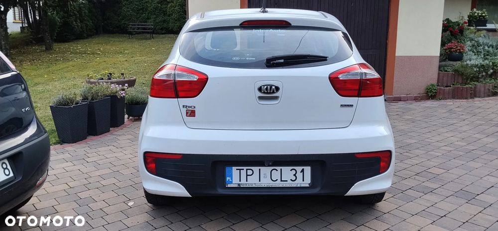 Kia Rio 1.1 crdi M - 2
