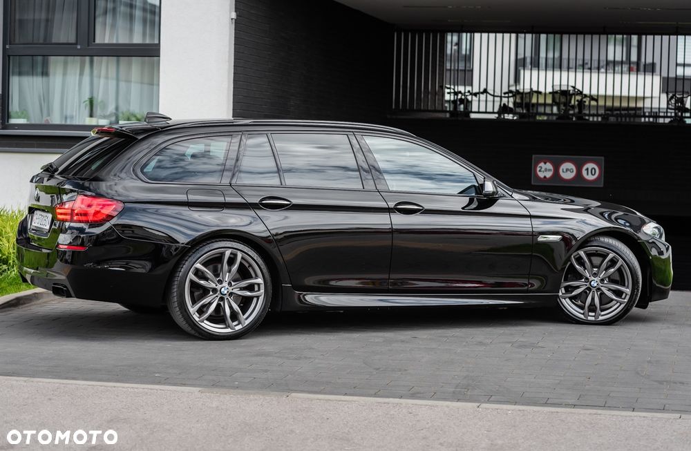 BMW Seria 5 M550d xDrive - 14