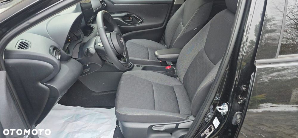 Toyota Yaris 1.5 Premium CVT - 8
