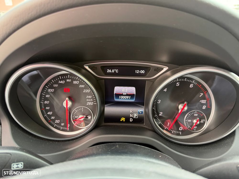 Mercedes-Benz CLA 200 Shooting Brake Urban Aut. - 19
